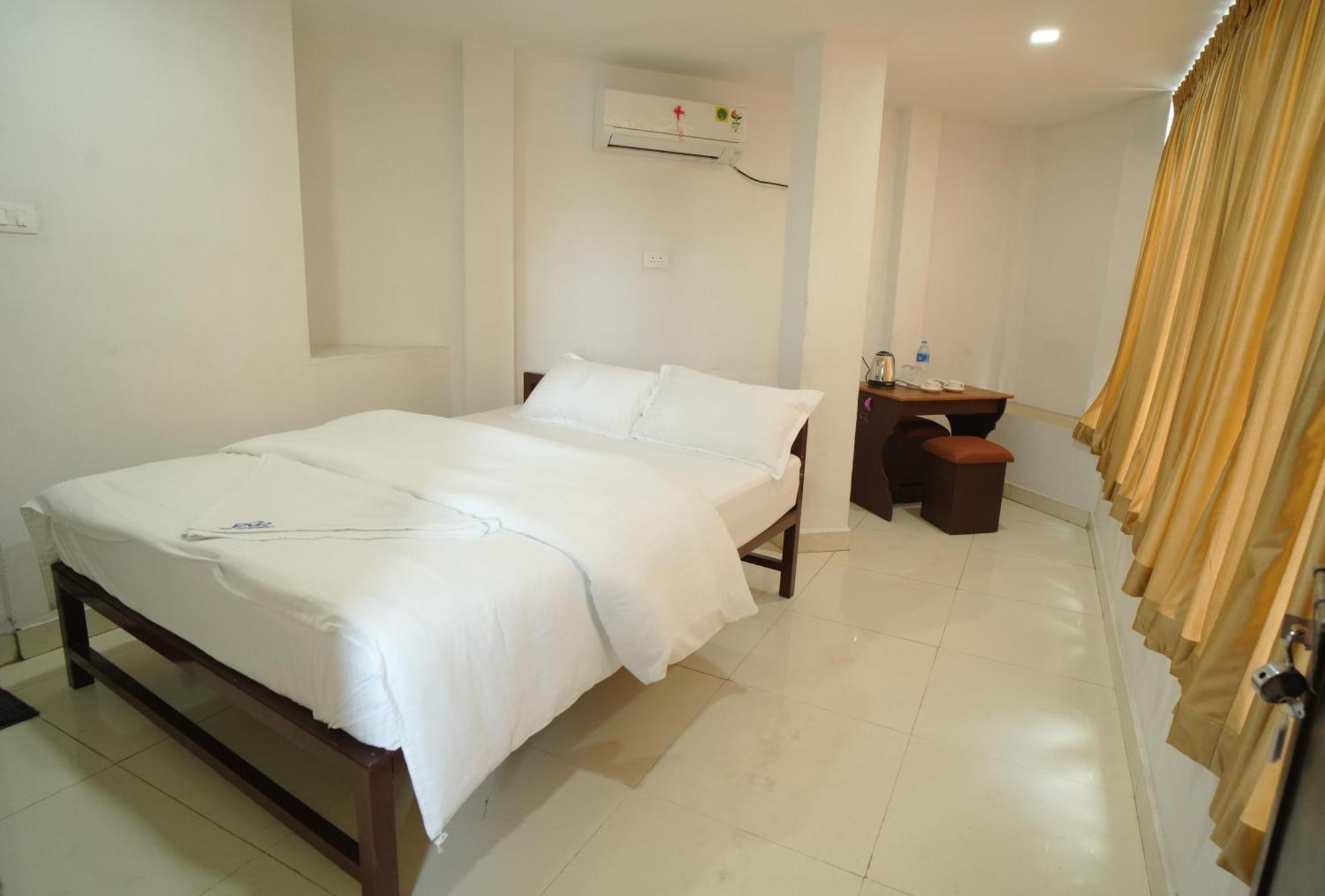 מלון נדומבסרי Port View Residency Pvr מראה חיצוני תמונה