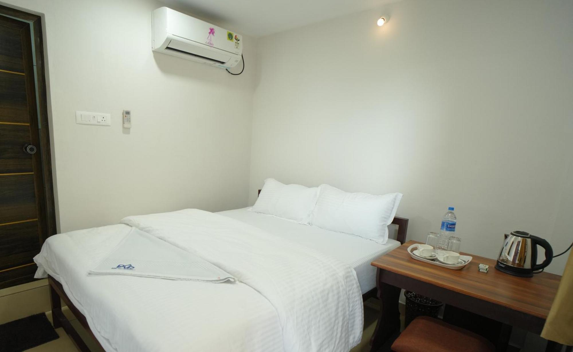 מלון נדומבסרי Port View Residency Pvr מראה חיצוני תמונה